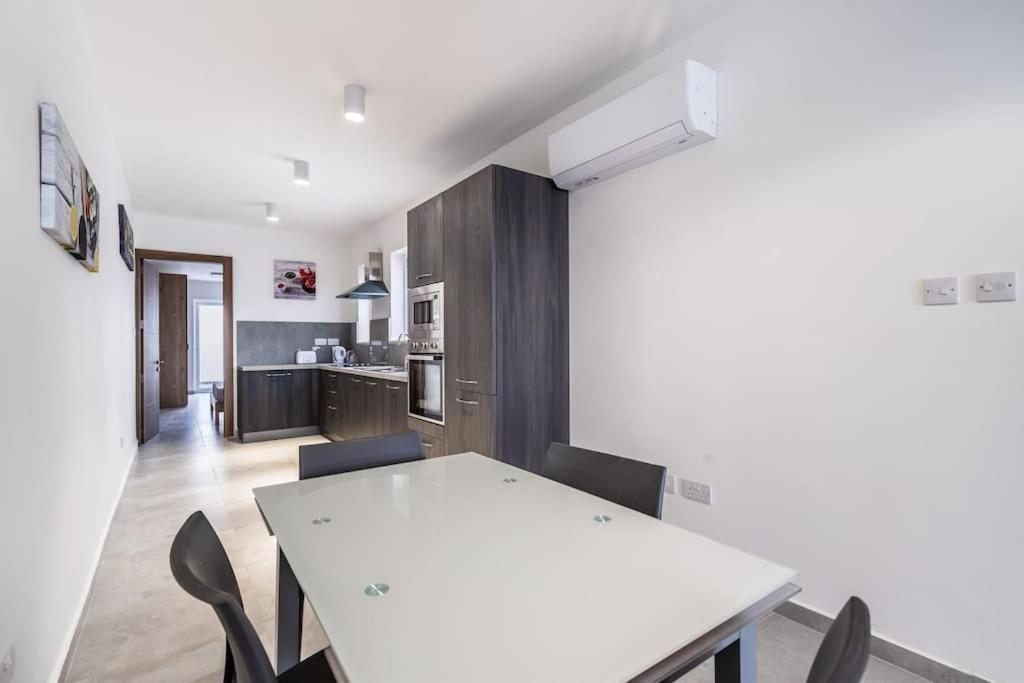 New Penthouse Close To The Seafront By Sf Homes Apartment *